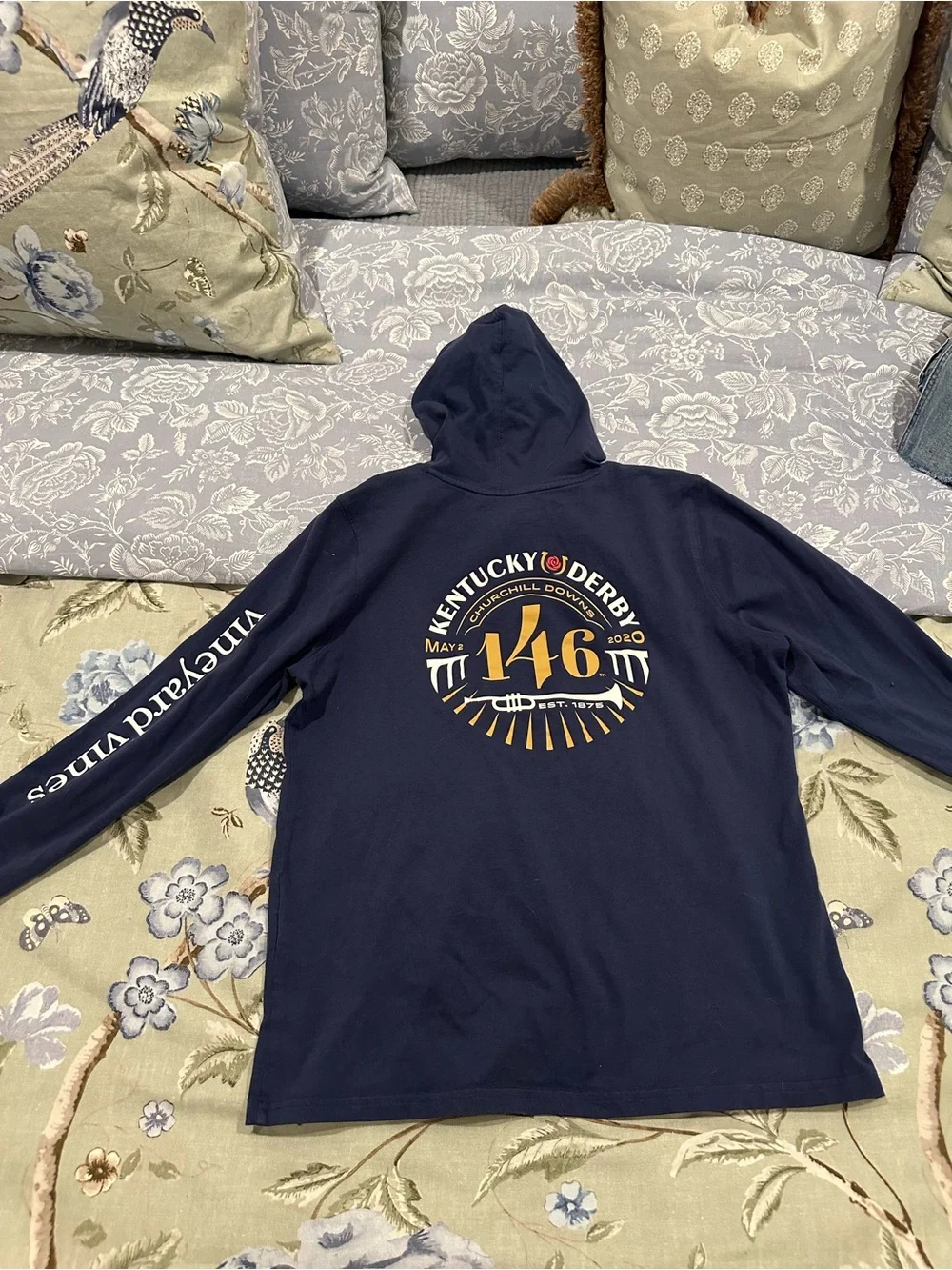Men's Vineyard Vines 146th Kentucky Derby 🐎 Navy Hooded Long Sleeve Tshirt